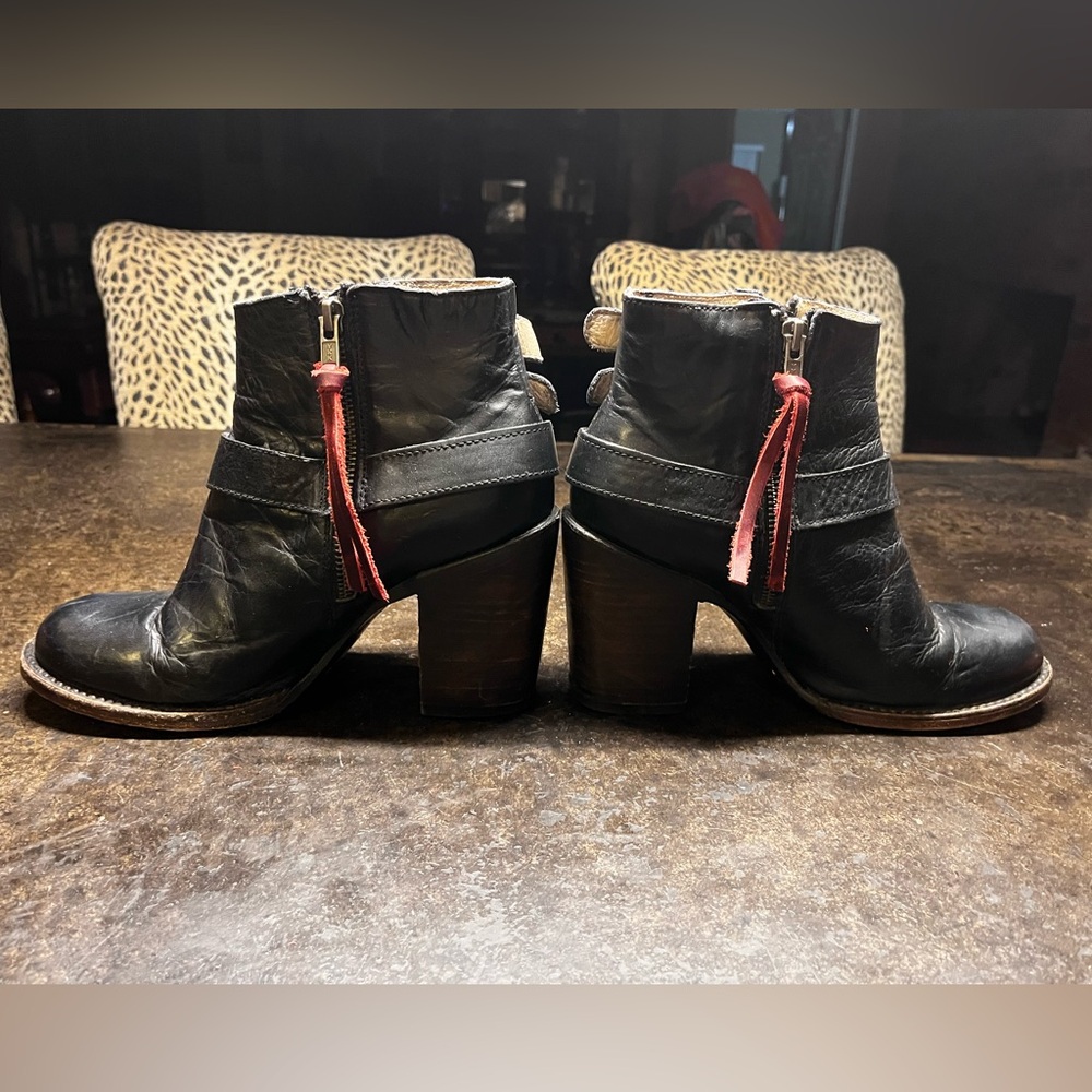 Free Bird Black Booties with Buckles & Red Leather Tassels, 8 - Picture 3 of 11